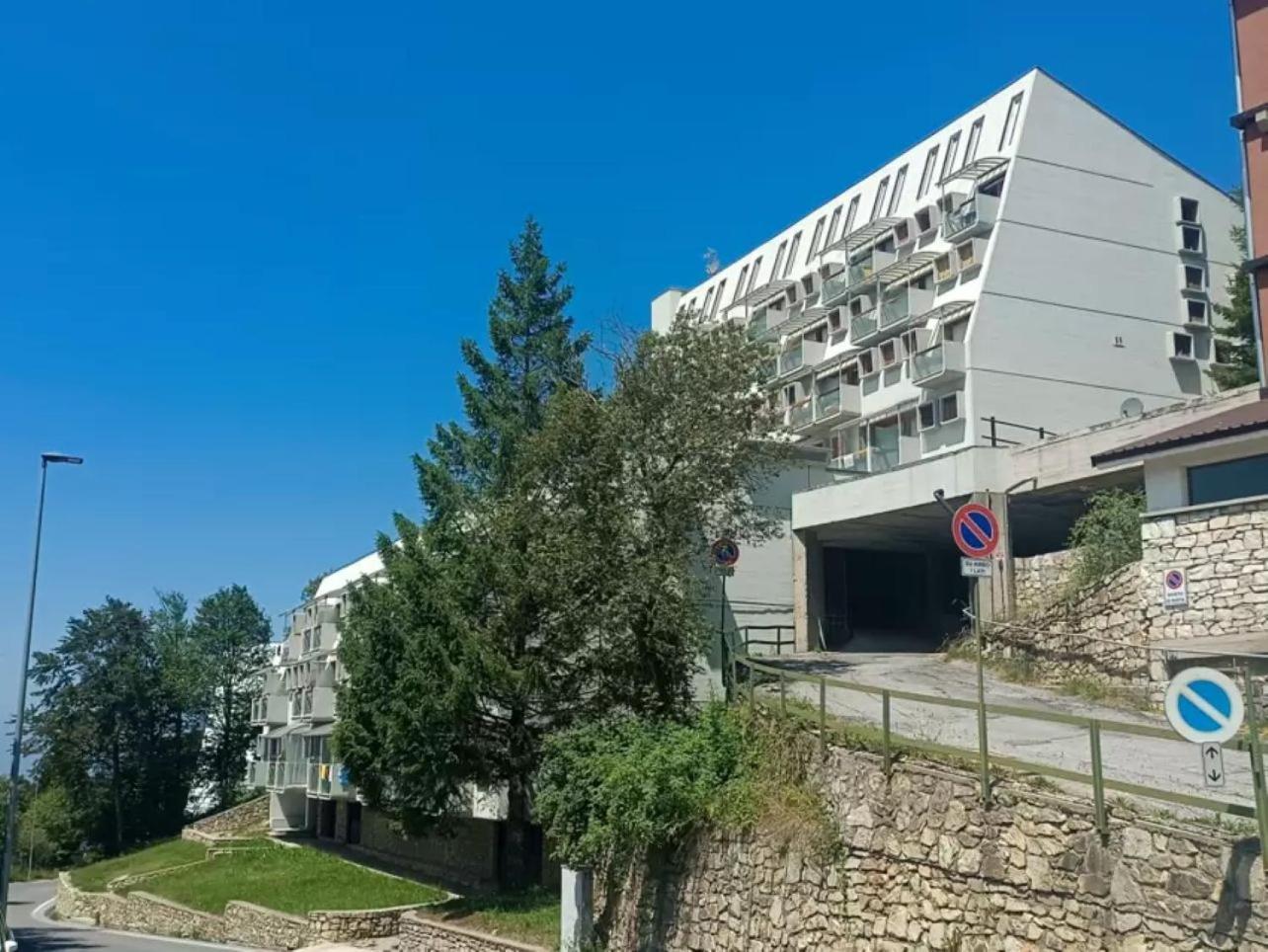 Zona Portici